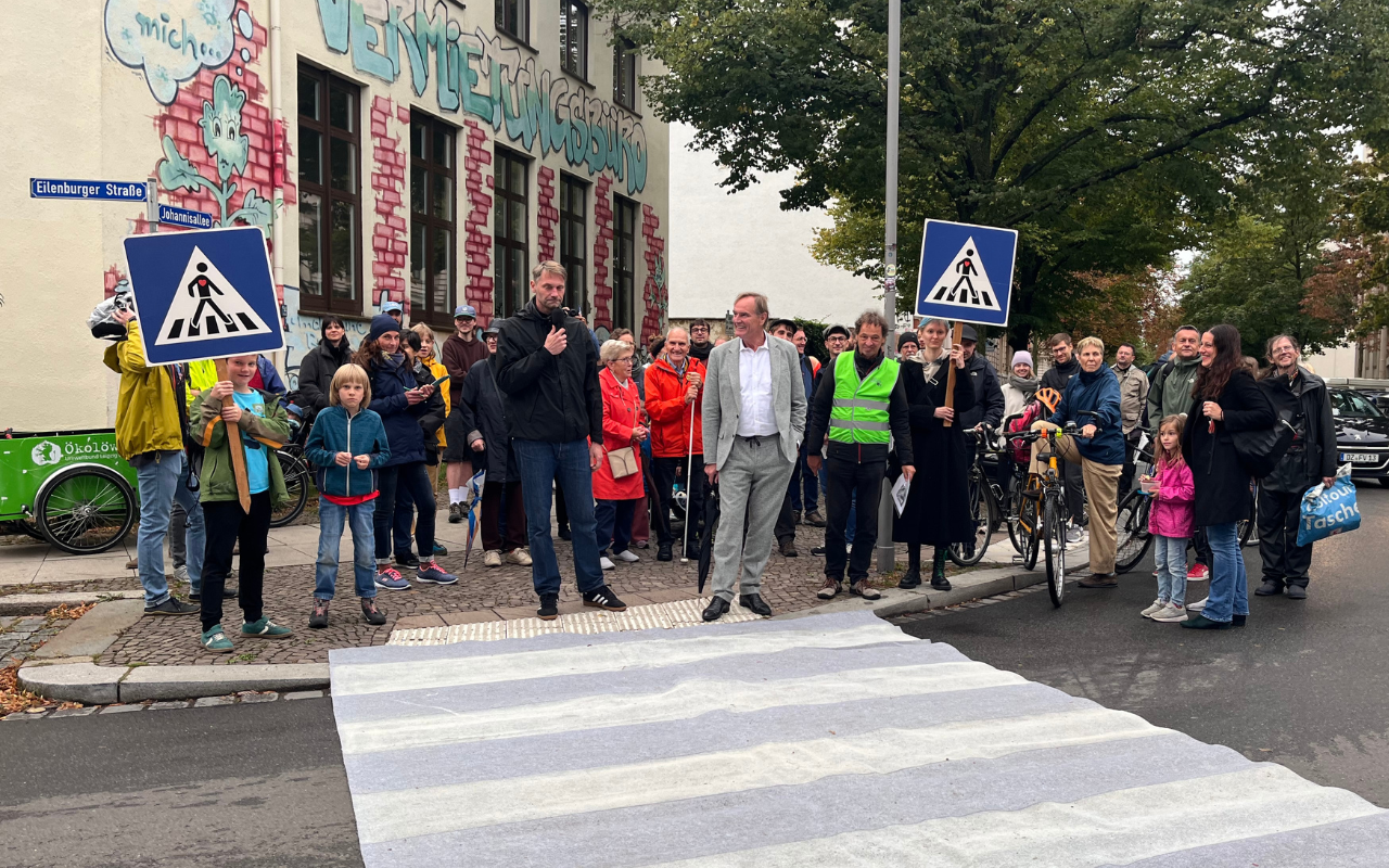 Wir Ökolöwen besprechen mit Oberbürgermeister Burkhard Jung und Verkehrsbürgermeister Thomas Dienberg konkrete Verbesserungen für Fußgäner:innen