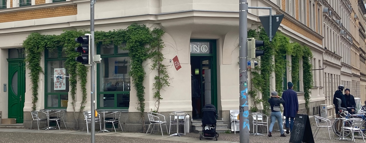 Kletterpflanzen am INO Cafe