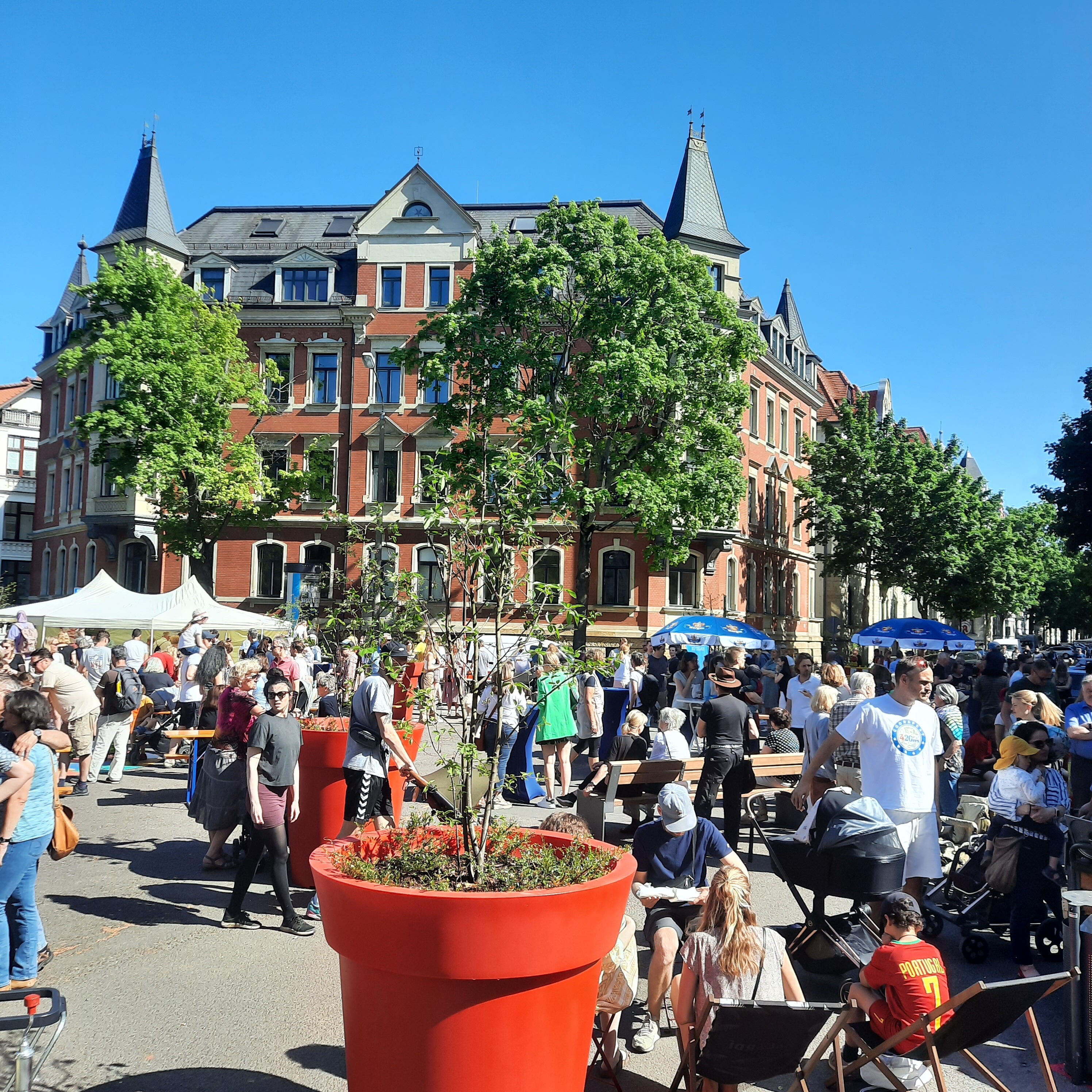 Eröffnungsfest des neuen Liviaplatzes im Mai 2022