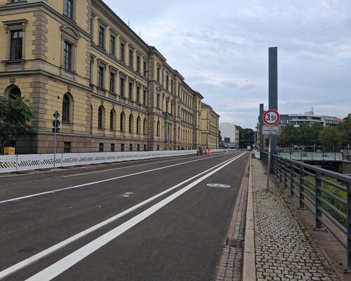 Visualisierung eines Fahrradstreifens auf der Harkortstraße in Leipzig